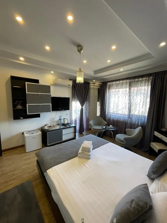 Ami Residence Bucharest Airport,Therme&Free Parking Otopeni 0*,  Romania