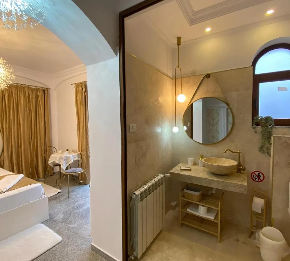 Ami Residence Bucharest Airport,Therme&Free Parking Otopeni 0*,  Romania