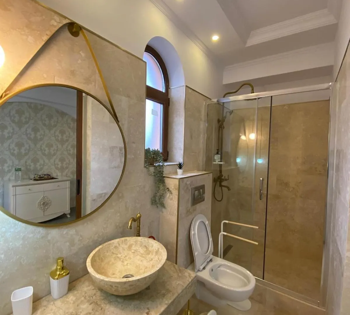 Ami Residence Bucharest Airport,Therme&Free Parking Otopeni Guest house